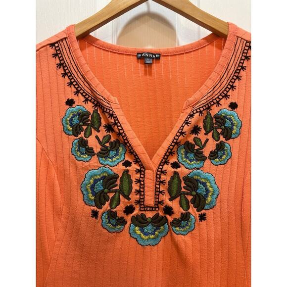 Hannah Women L Coral Short Sleeved Embroidered Floral V-neck Top Casual Relaxed - Picture 2 of 7